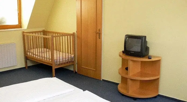 Vinařský dvůr Valtice, Забронировать Отель Вальтице Lednicko - Valticky areal