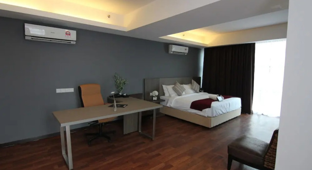 Номер Deluxe Nexus Regency Suites & Hotel