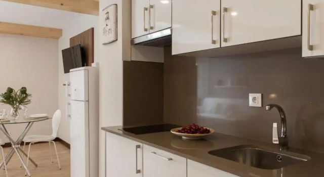 Одноместная студия Nova Compostela Apartments