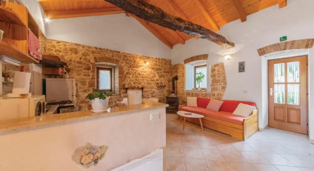Stunning Home in Pula With Wifi and 1 Bedrooms, Забронировать Отель Отели Пула 3 звезды, рядом с Пляж в бухте Гортанова, 3*