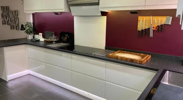 Апартаменты Oliverball Serviced Apartments - Milton Mews - Modern 3 bedroom apartment in Portsmouth