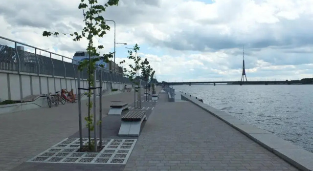 Апартаменты Riverside Promenade Apartment