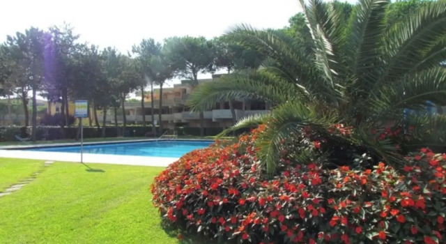 Студия Studio With Direct Access to the Pool