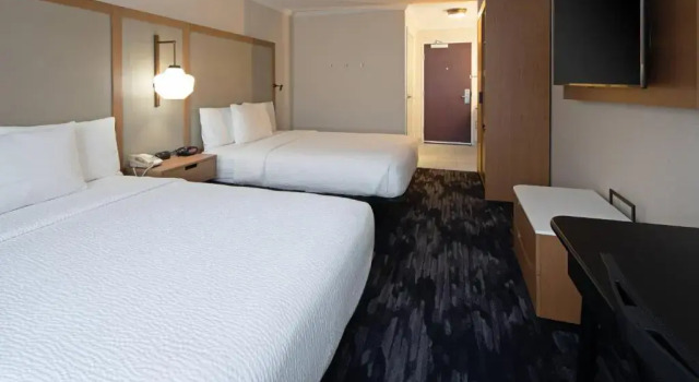 Четырёхместный номер Standard Fairfield by Marriott Inn & Suites Seattle Sea-Tac Airport