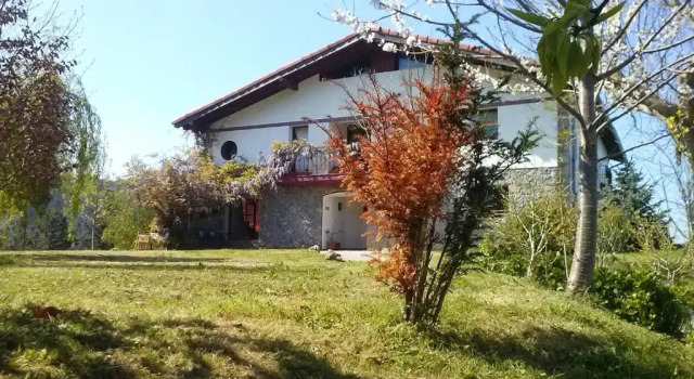 Коттедж с 3 комнатами Mote Cottage