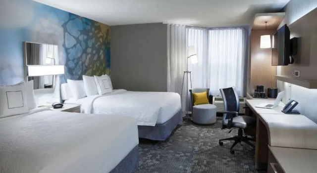 Четырёхместный номер Standard Courtyard by Marriott Toronto Northeast/Markham