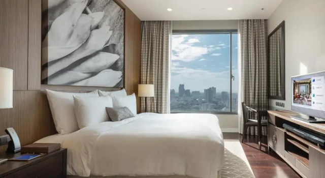 Резиденция Pillars Executive с 2 комнатами с балконом и с видом на город 137 Pillars Suites Bangkok