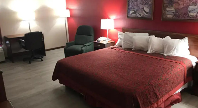 Двухместный номер Days Inn by Wyndham Hillsboro