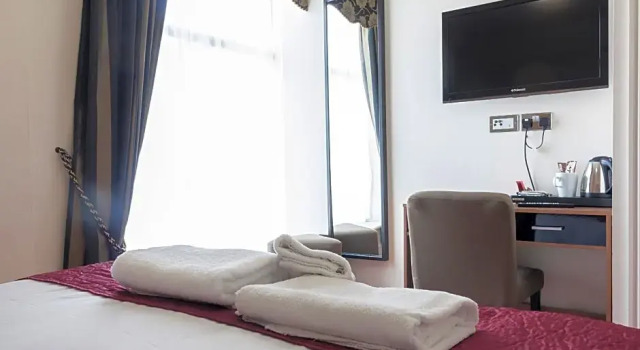 Номер Standard с видом на море The Clarendon Royal Hotel