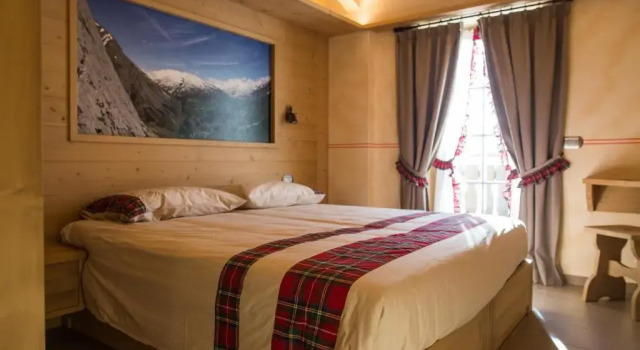 Standard Doppel Zimmer mit Bergblick Al Solìf