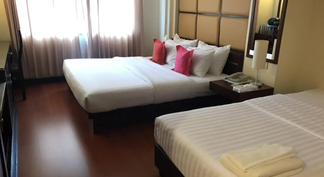 Двухместный номер Superior Grand Business Inn