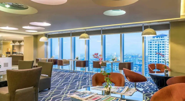 Люкс Premier Novotel Yangon Max
