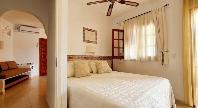 Апартаменты Classic c 1 комнатой с видом на бассейн Granada Apartments Ibiza