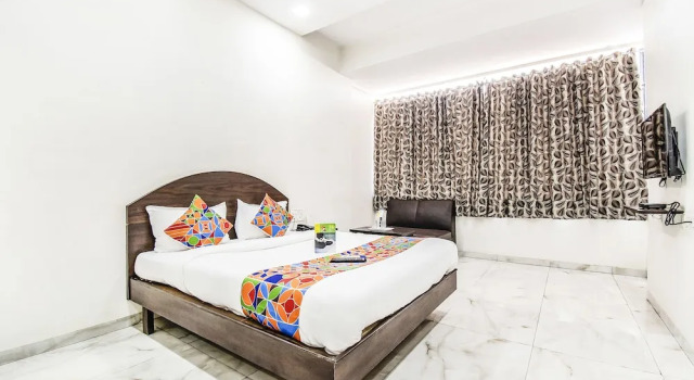 Номер Deluxe Hotel O Nashik Near Vijay Mamta Theatre Formerly Sahara Inn