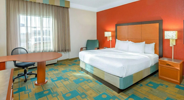 Двухместный номер Standard La Quinta by Wyndham Sherman