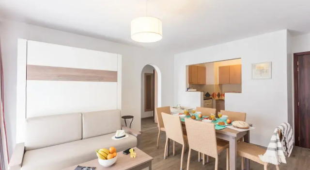 Апартаменты Résidence Pierre & Vacances Les Platanes