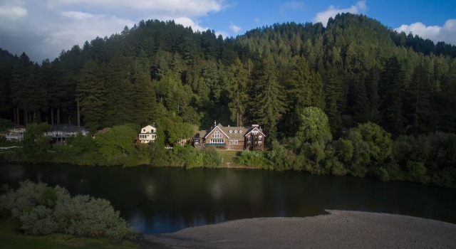 Студия Classic Highland Dell Lodge