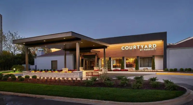 Номер Standard Courtyard Chicago Oakbrook Terrace
