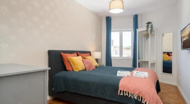 Апартаменты Deluxe Host Wise - Deluxe Bright Flat with Netflix