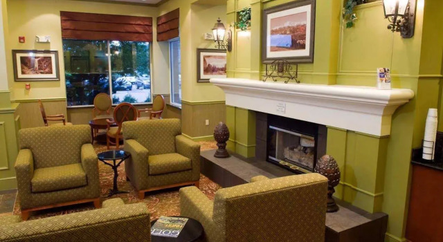 Hilton Garden Inn Colorado Springs, Buchen Sie Hotel Colorade Springs Colorado
