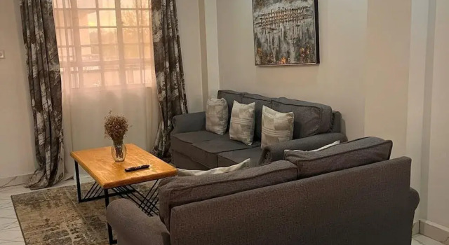 Koselig Homes califonia Plaza Nanyuki, Rezerwuj Hotel Hotele w Laikipia z parkingiem, Parking