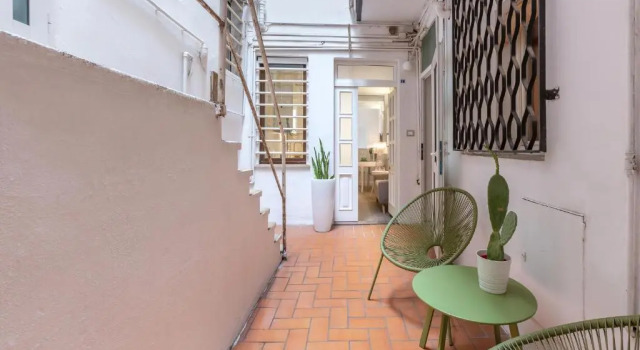 Ferrara Mayr White Apartment