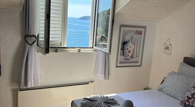 Апартаменты Indys Beach Apartments