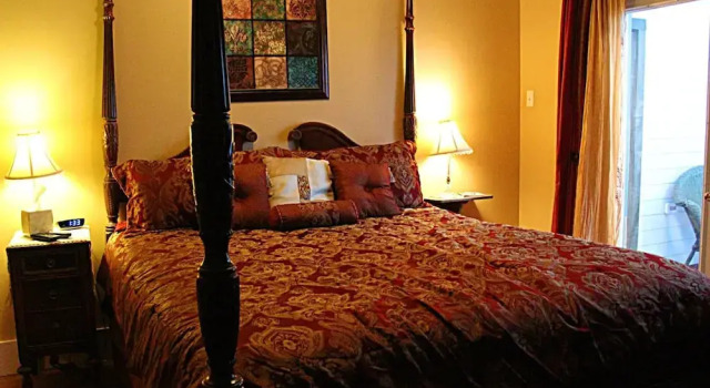 Glen Morey Country House B & B Inn, Reserva ahora Bed & breakfast Placerville California