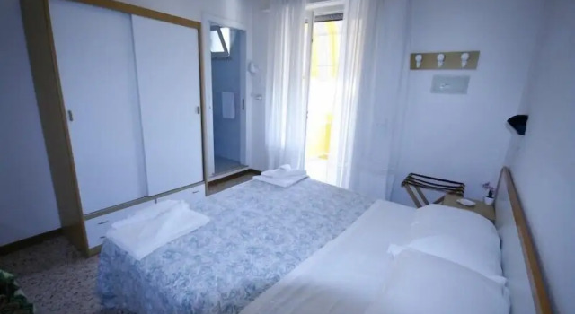 Трёхместный номер Standard с балконом Hotel Massimo