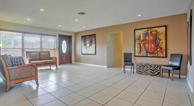 Коттедж Tropical Cape Coral Home w/ Private Dock on Canal!