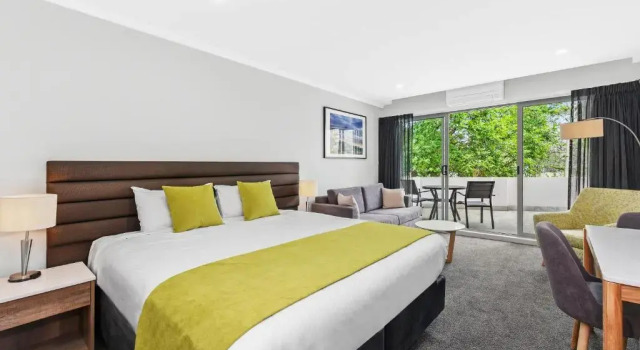 Двухместный номер Superior с видом на воду Palm Court Motor Inn