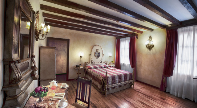 Castello Della Castelluccia, Забронировать Отель Отели Лацио с бассейном, Бассейн