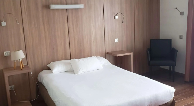 Студия Kyriad Hotel Tours Centre