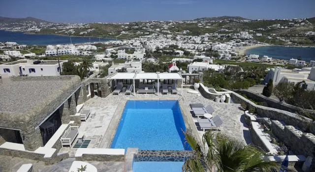 Leonis Village