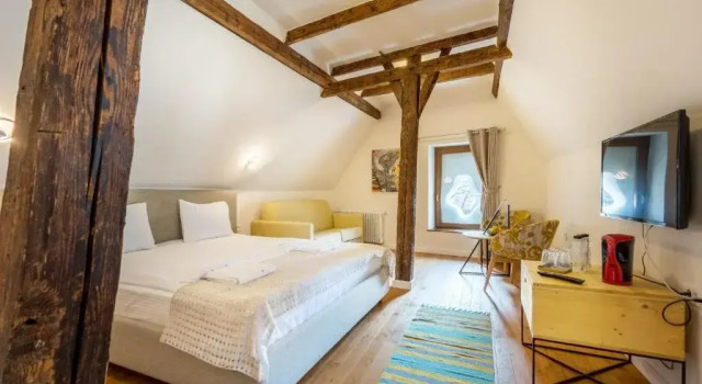 . Rossmarkt Haus camere de inchiriat