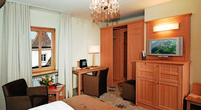 Номер Economy Burghotel