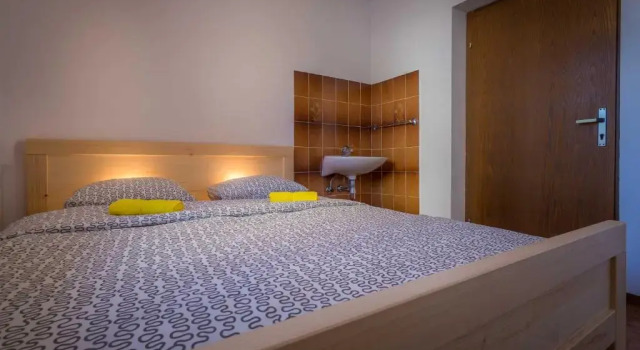 Двухместный номер Standard 1A Adventure Hostel