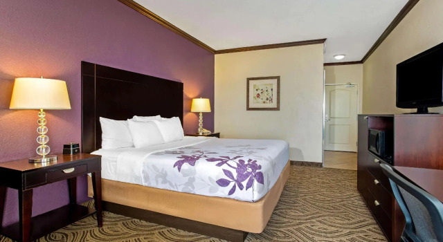 Двухместный номер Standard La Quinta Inn & Suites by Wyndham Ft Worth-Burleson