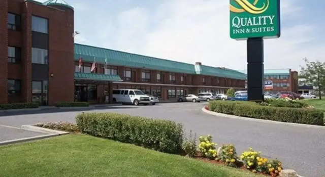 Quality Inn & Suites Aéroport P.E. Montréal-Trudeau Airport, Rezervovat Hotel Dorval Island Quebec