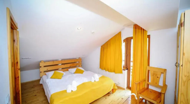 Трёхместный номер Standard с балконом Alpenhaus B&B