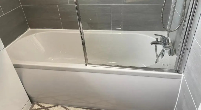 Коттедж Bv Luxury Spacious 3 Bedroom House At Isaac Close