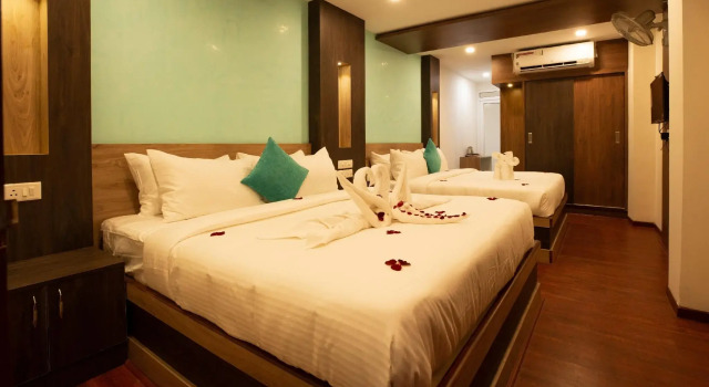 Люкс Hotel Ramtel inn