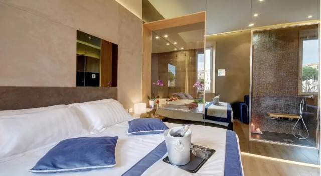 Люкс Sun Suite Luxury Pantheon