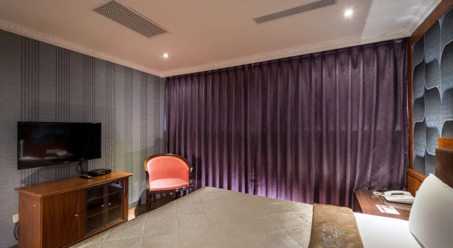 Golden Home Hotel