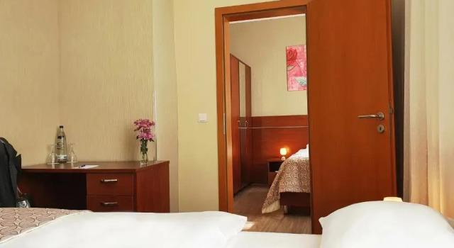 Трёхместный номер Standard Hotel Atlas Halle