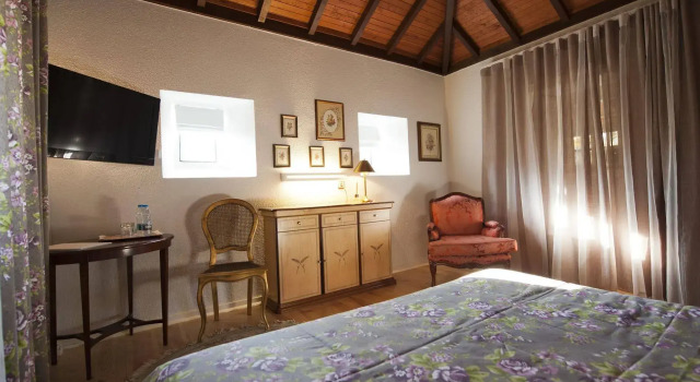 Hotel Casa da Nora, Забронировать Отель Лейрия Бейра-Алта