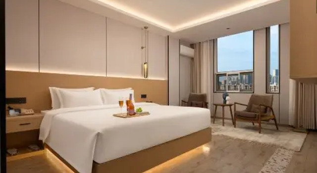 Люкс Yuefeng Hotel (Tangshan Yutian Nuanquan Road)