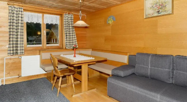 Bauernhof Madlener Claudia, Rezerwuj Hotel Hotele w Bregenzerwald z parkingiem, Parking