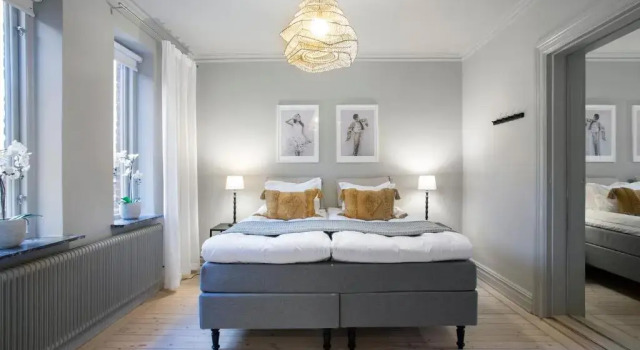 Полулюкс WOW, Föreningsgatan 9