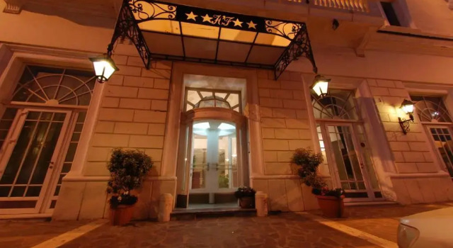 Hotel de La Ville